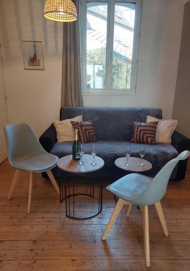 Les Belles Terrasses Dieppe ,3 Appartements , Le Vegetal De 1 A 8 Personnes , Le Tropical De 1 A 6 Personnes , Le Floral Avec Terrasse De 1 A 3 Personnes , Quartier Calme Au Stationnement Gratuit A Cote De L'Avenue Verte Exteriör bild
