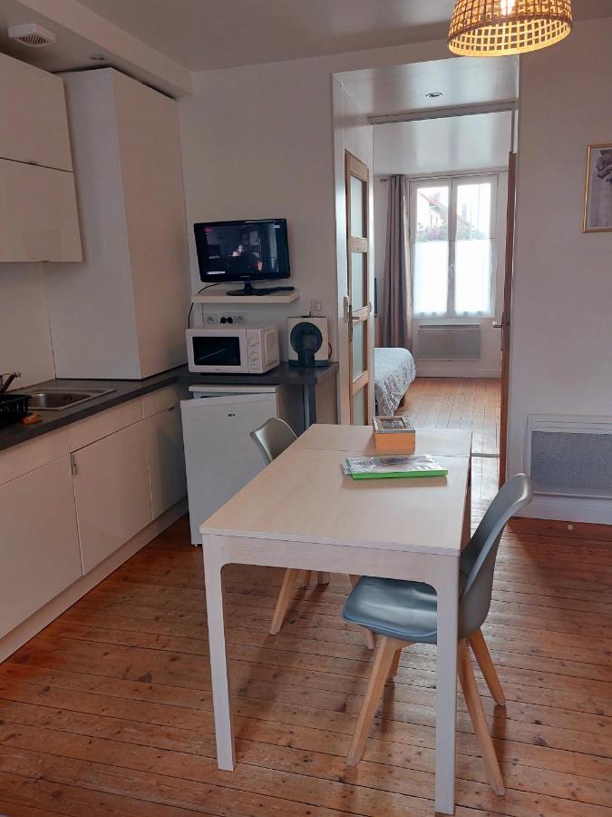 Les Belles Terrasses Dieppe ,3 Appartements , Le Vegetal De 1 A 8 Personnes , Le Tropical De 1 A 6 Personnes , Le Floral Avec Terrasse De 1 A 3 Personnes , Quartier Calme Au Stationnement Gratuit A Cote De L'Avenue Verte Exteriör bild