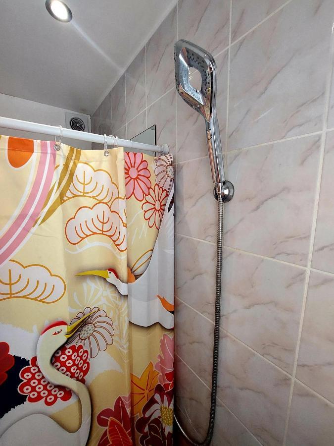 Les Belles Terrasses Dieppe ,3 Appartements , Le Vegetal De 1 A 8 Personnes , Le Tropical De 1 A 6 Personnes , Le Floral Avec Terrasse De 1 A 3 Personnes , Quartier Calme Au Stationnement Gratuit A Cote De L'Avenue Verte Exteriör bild
