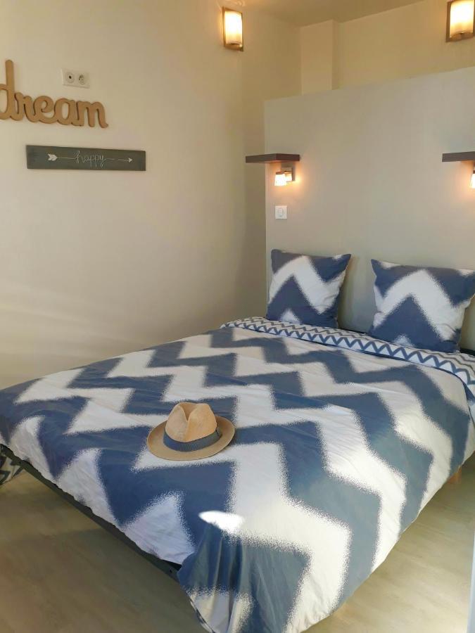 Les Belles Terrasses Dieppe ,3 Appartements , Le Vegetal De 1 A 8 Personnes , Le Tropical De 1 A 6 Personnes , Le Floral Avec Terrasse De 1 A 3 Personnes , Quartier Calme Au Stationnement Gratuit A Cote De L'Avenue Verte Exteriör bild
